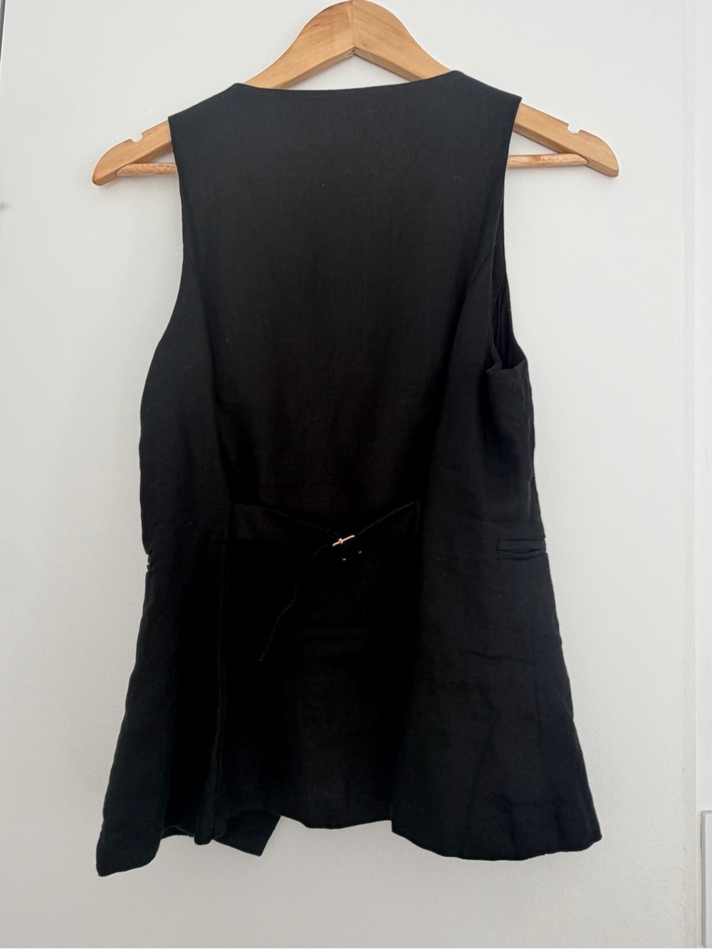 Reformation Aspen linen Black Tailored Sleeveless Vest with Gold Buttons - Picture 3 of 7